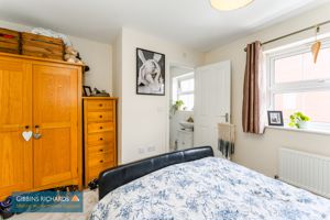 Bedroom- click for photo gallery